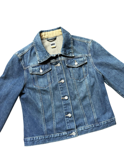 Fall 01’ GAP Women’s Denim Jacket (Medium)